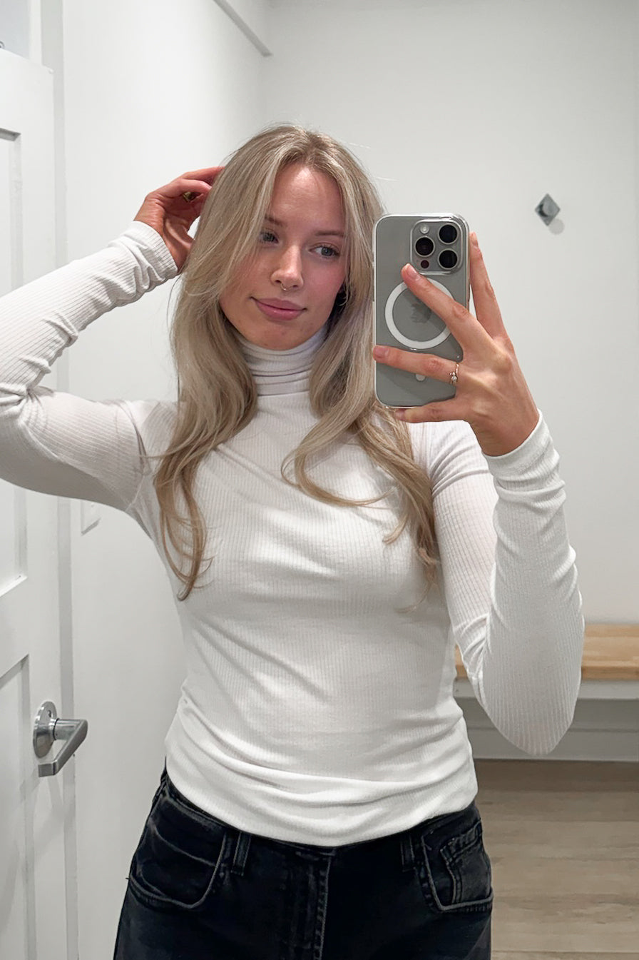 TURTLE NECK RIBBED LONG SLEEVE