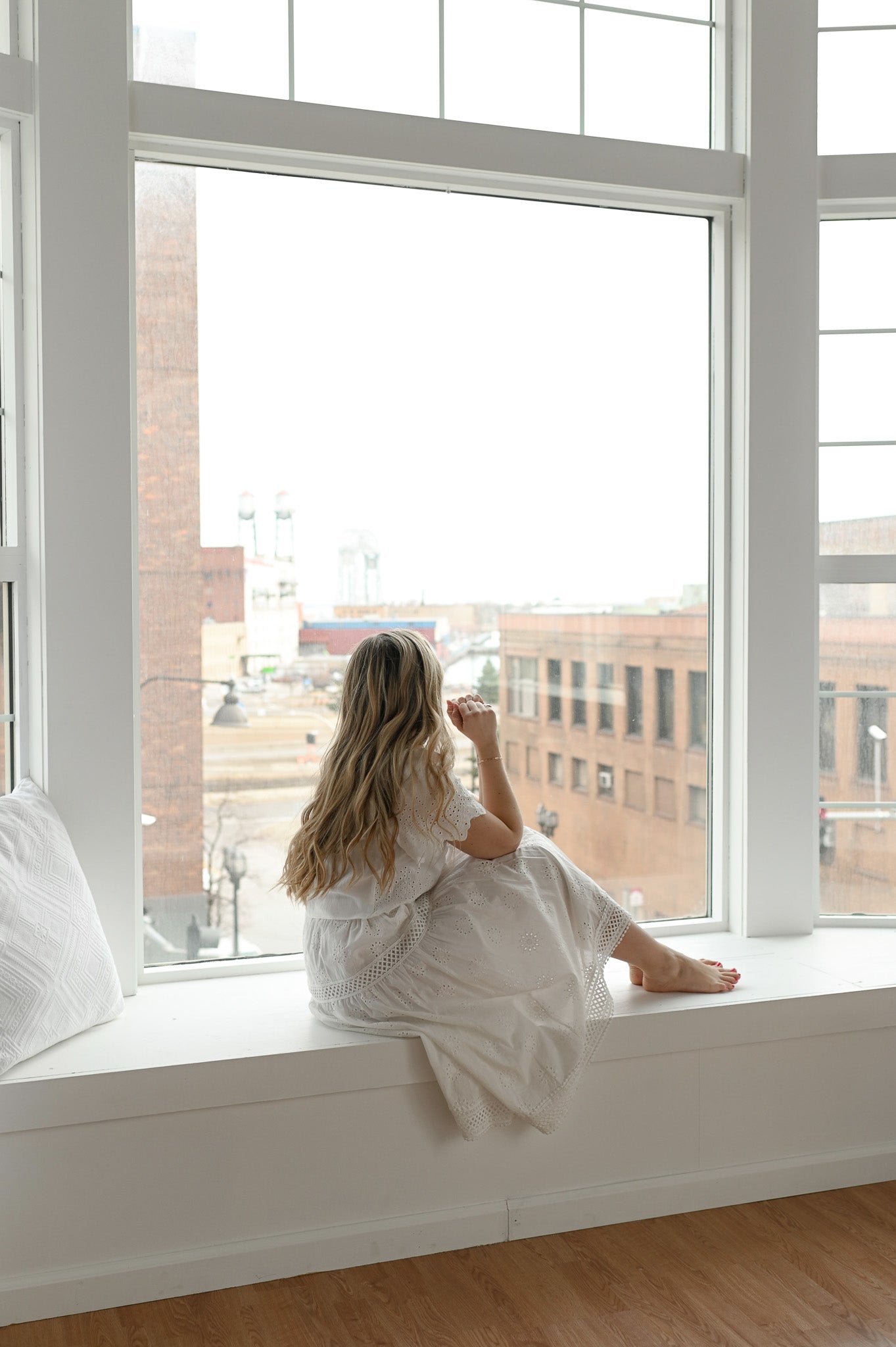 EYELET EMBROIDERED MIDI SKIRT