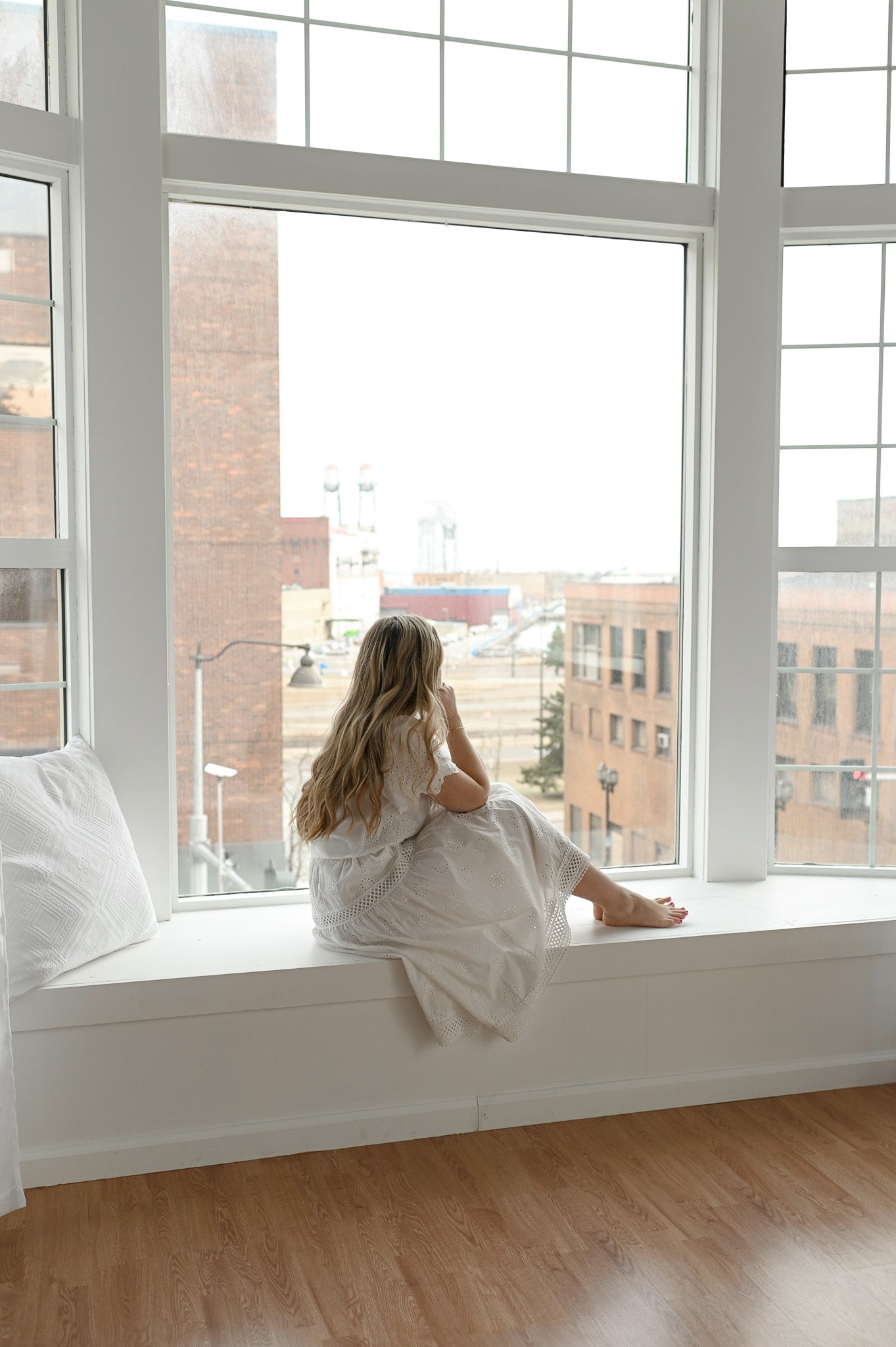 EYELET EMBROIDERED MIDI SKIRT