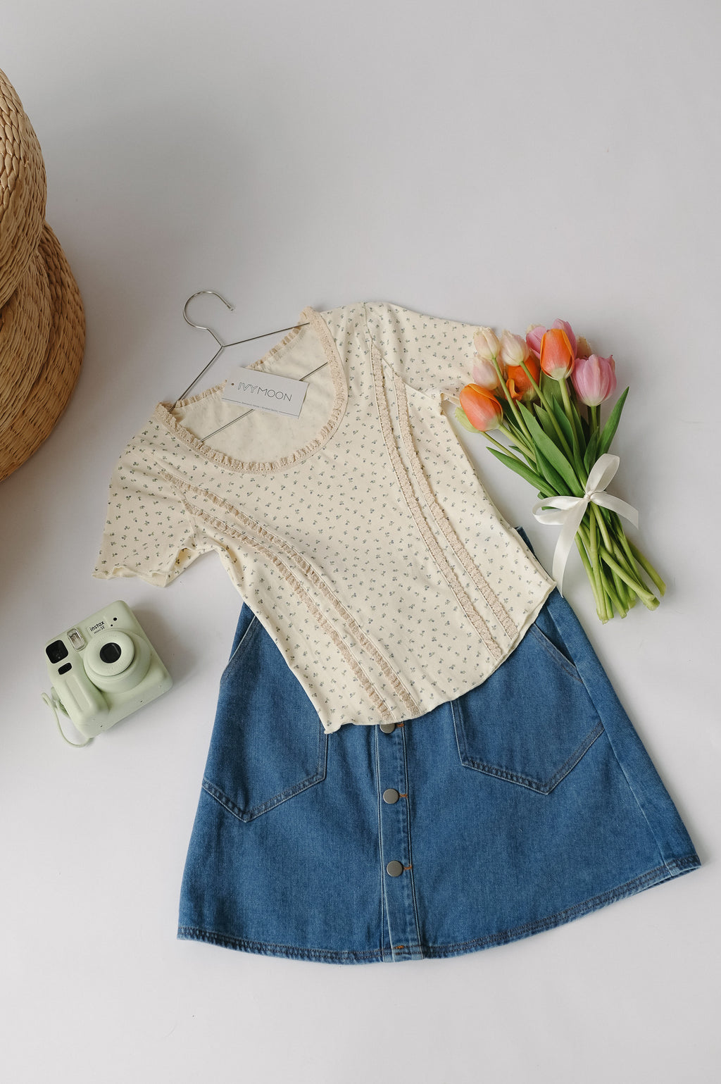 THIS IS THE LIFE TOP