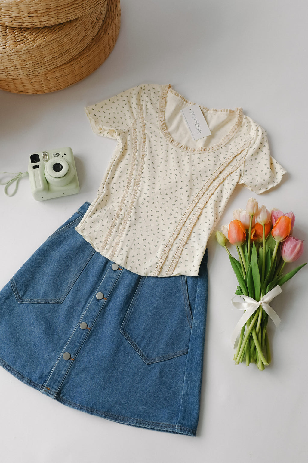 THIS IS THE LIFE TOP