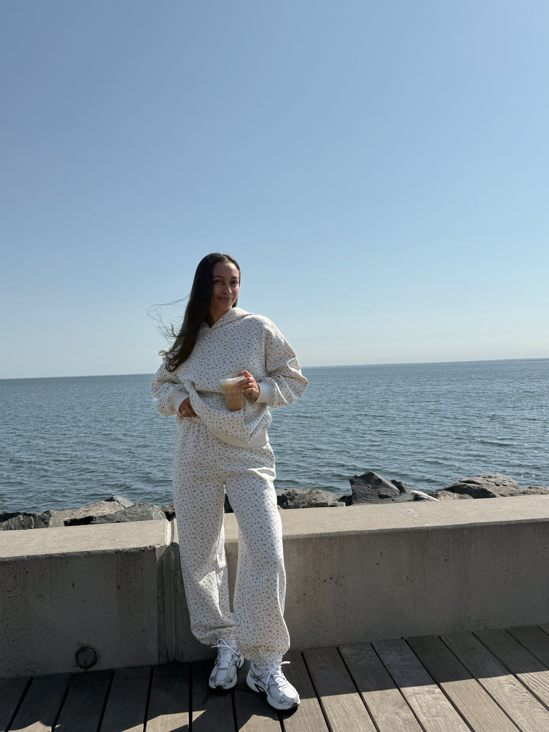 FLEETING MOMENTS JOGGER